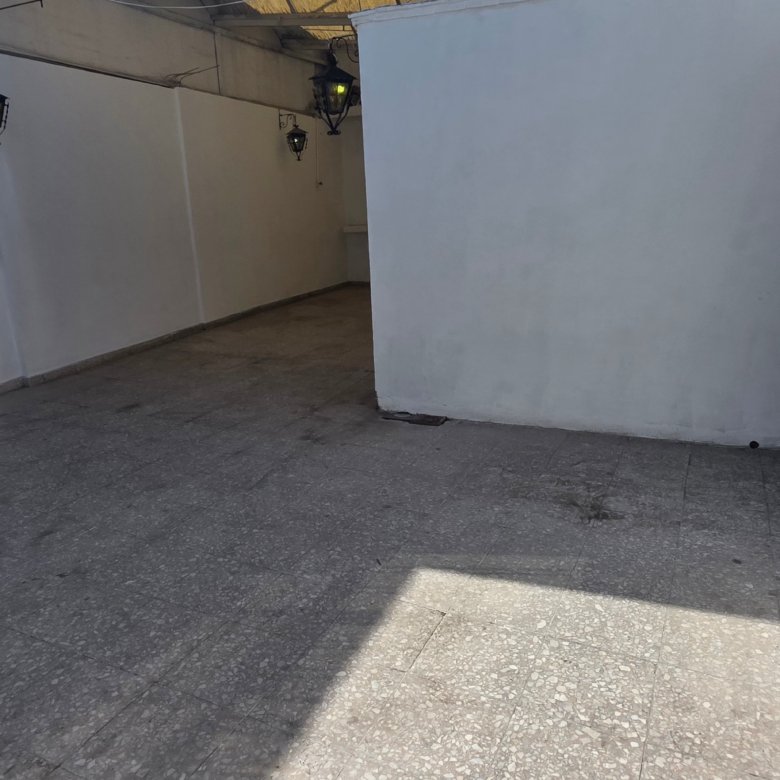 Espacio vacío con paredes blancas en casa u oficina en renta en Leandro Valle y Justo Sierra, León, Guanajuato