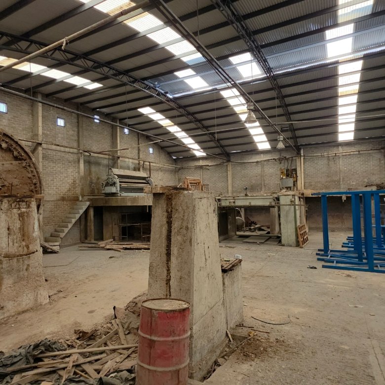 Interior de almacén industrial vacío en bodega de 3600 m² en renta en León Guanajuato San Jorge