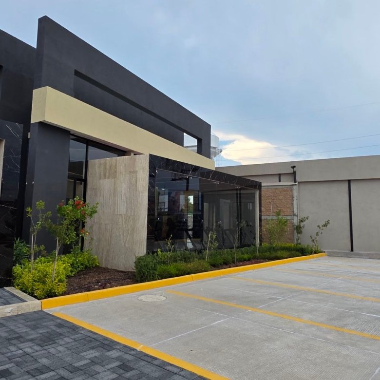 Gimnasio equipado y amenidades exclusivas en edificio de departamentos de lujo en venta, zona norte, León, Guanajuato.