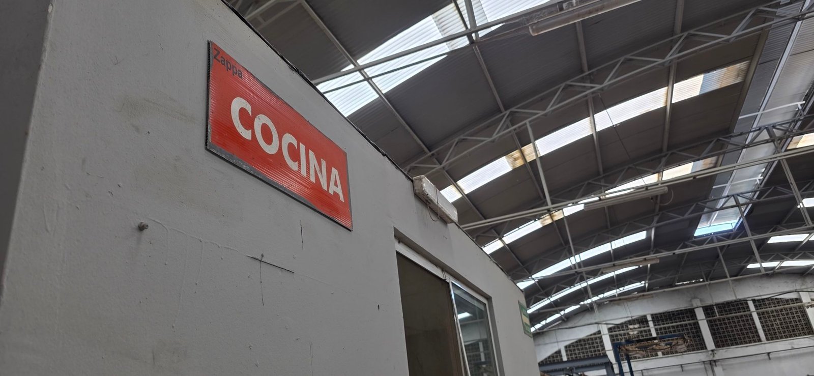 Señalización de área de cocina o comedor para empleados en tenería en venta o renta, Industrial Santa Crocce, León, Guanajuato.