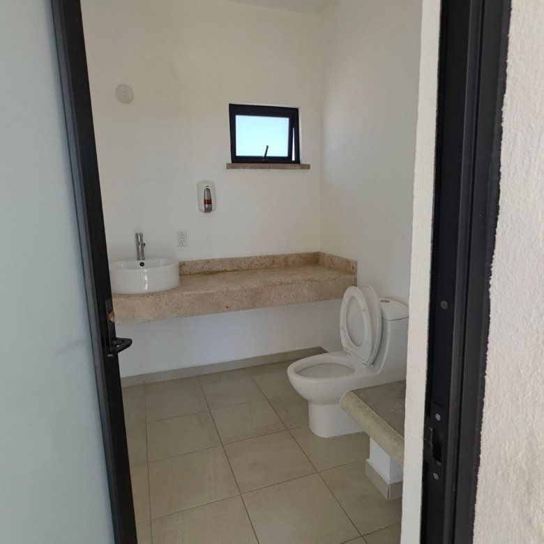 Banos equipados en Casa Club Ciudad Maderas Leon terreno en venta Huizache Torresa Inmobiliaria