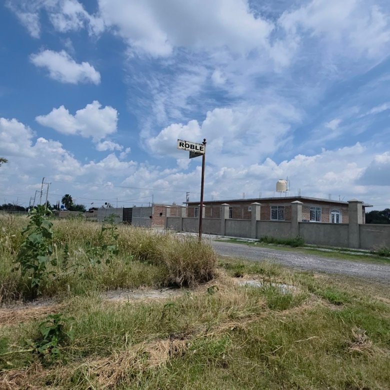 Calles y lotificación de terrenos campestres en venta en Villas del Vergel Jesús del Monte León Gto