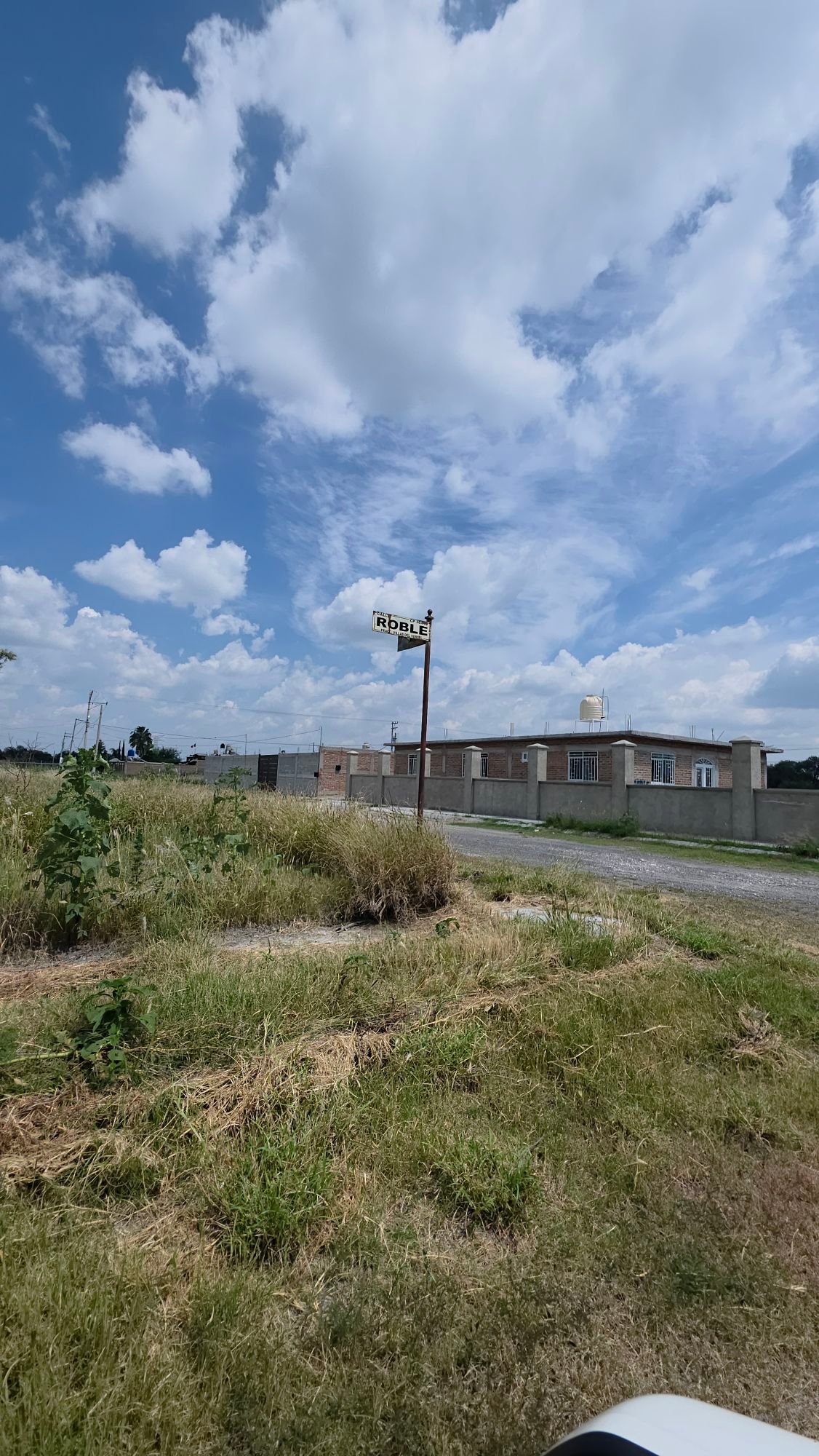 Calles y lotificación de terrenos campestres en venta en Villas del Vergel Jesús del Monte León Gto