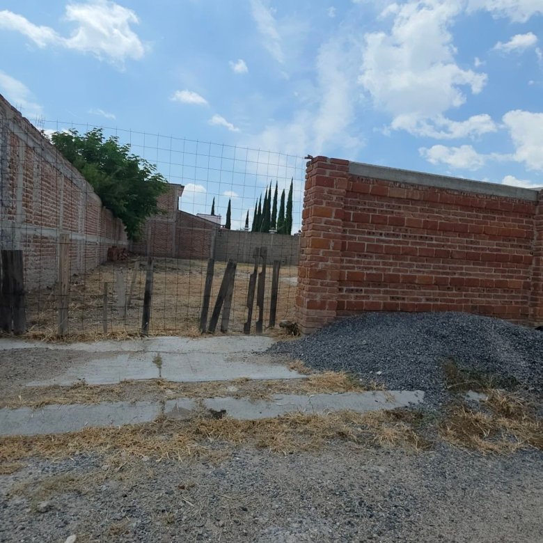 Lote disponible y linderos de terrenos campestres en venta en Villas del Vergel Jesús del Monte León Gto