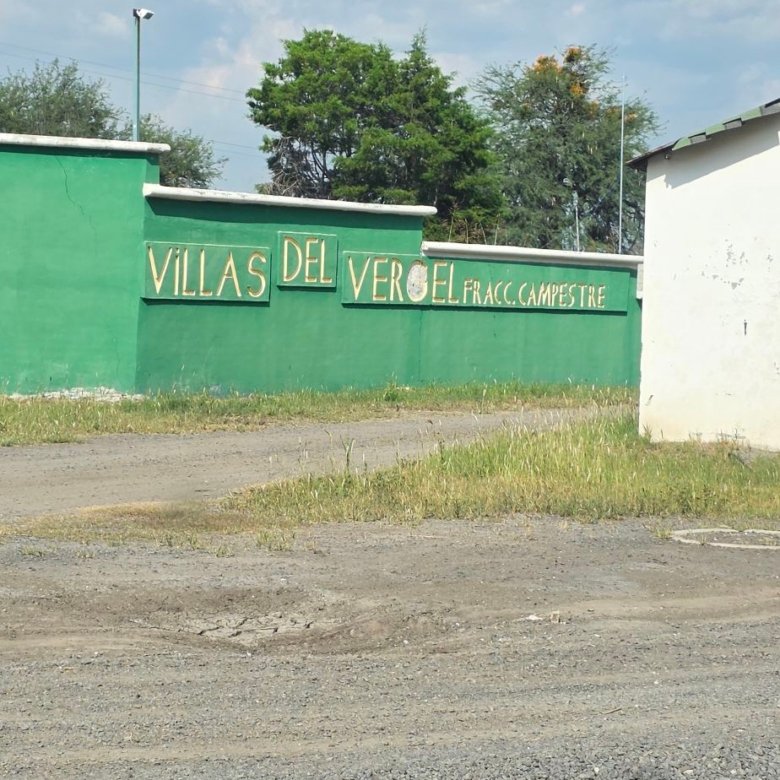 Acceso vehicular a terrenos campestres en venta Villas del Vergel Jesús del Monte León