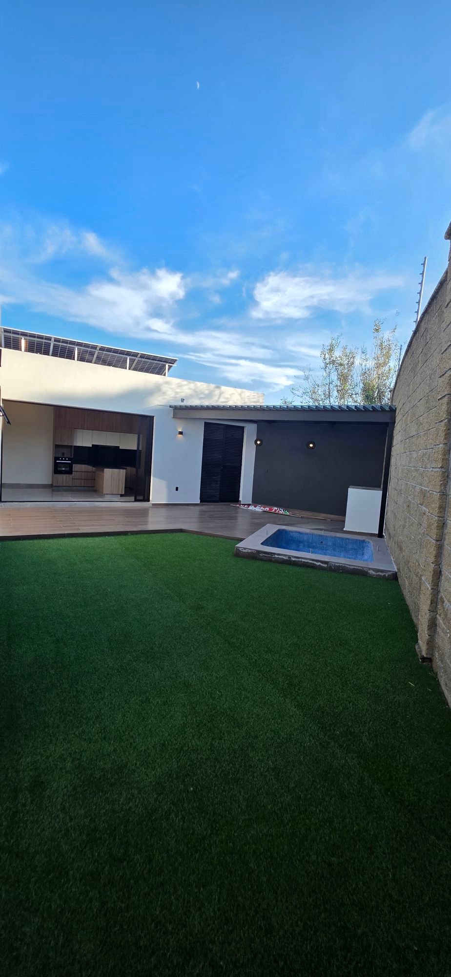 Jardín y terraza en casa en venta El Mayorazgo La Gavia León Gto