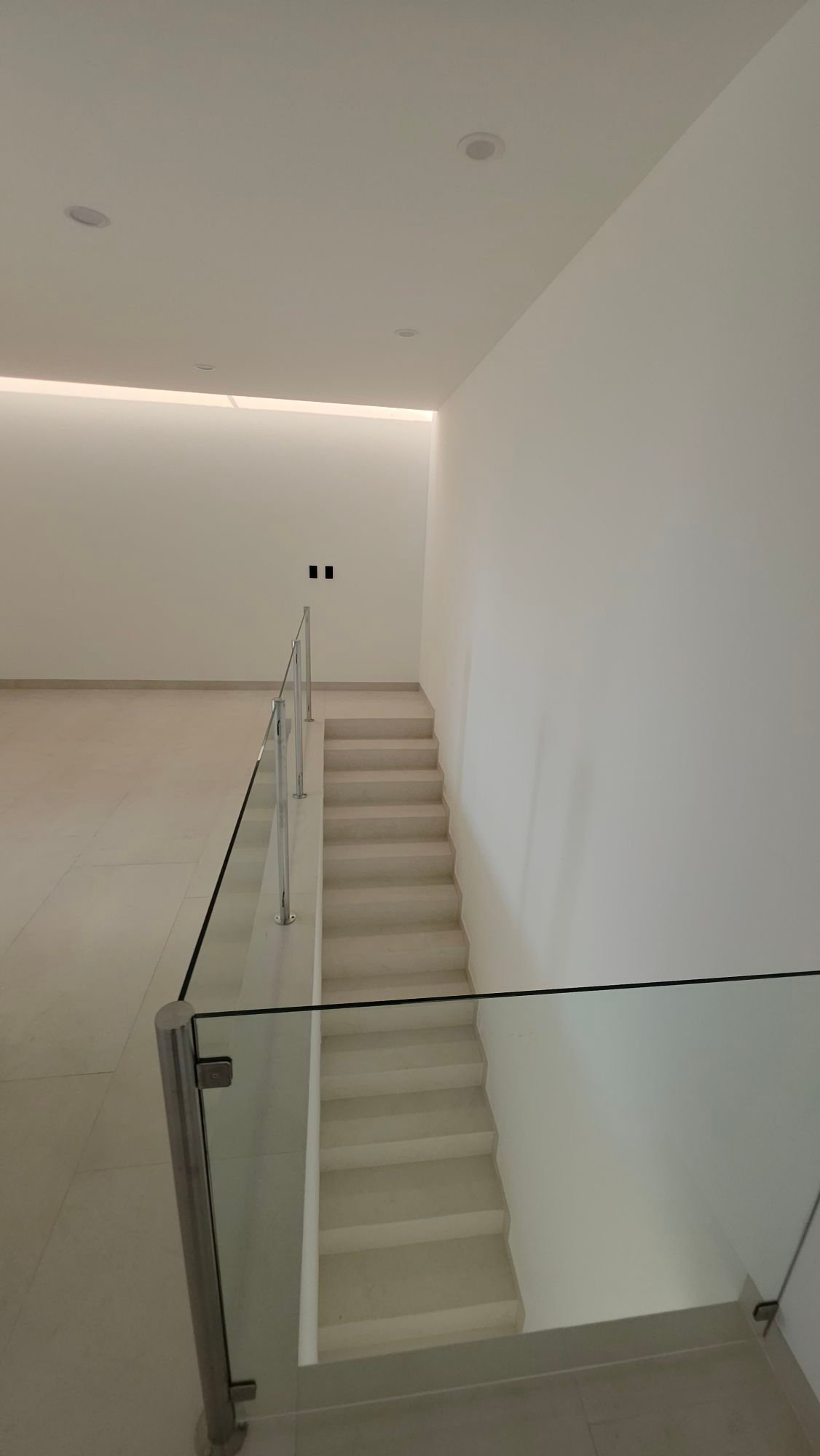 Cubo de escaleras y barandal en casa en venta Mayorca Residencial León