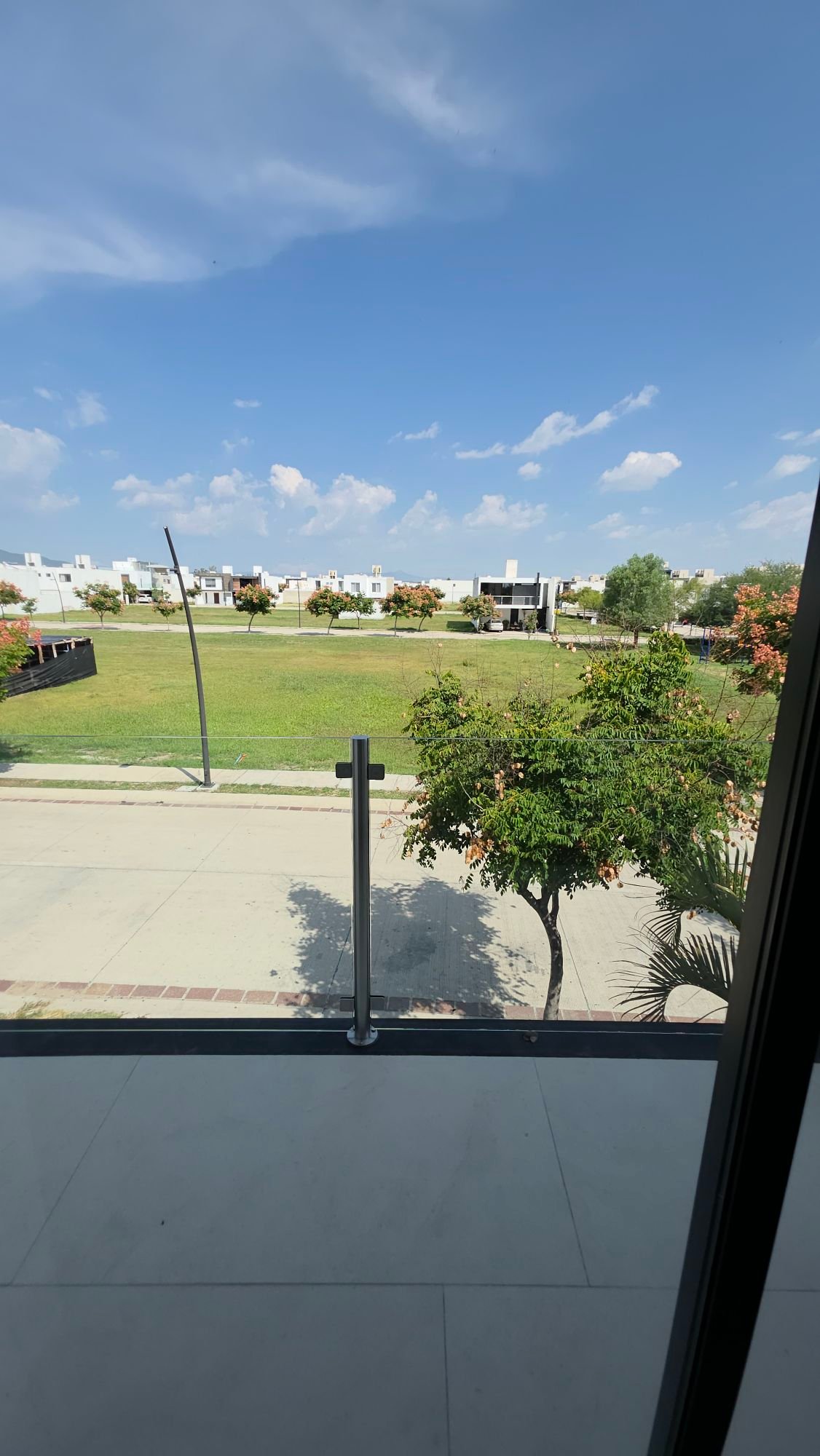 Vista a áreas verdes desde casa en venta Mayorca Residencial León