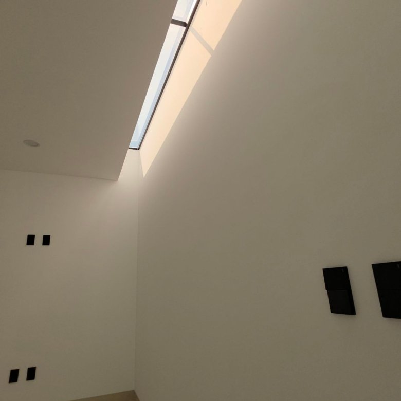 Tragaluz y cubo de iluminación en casa en venta Mayorca Residencial León