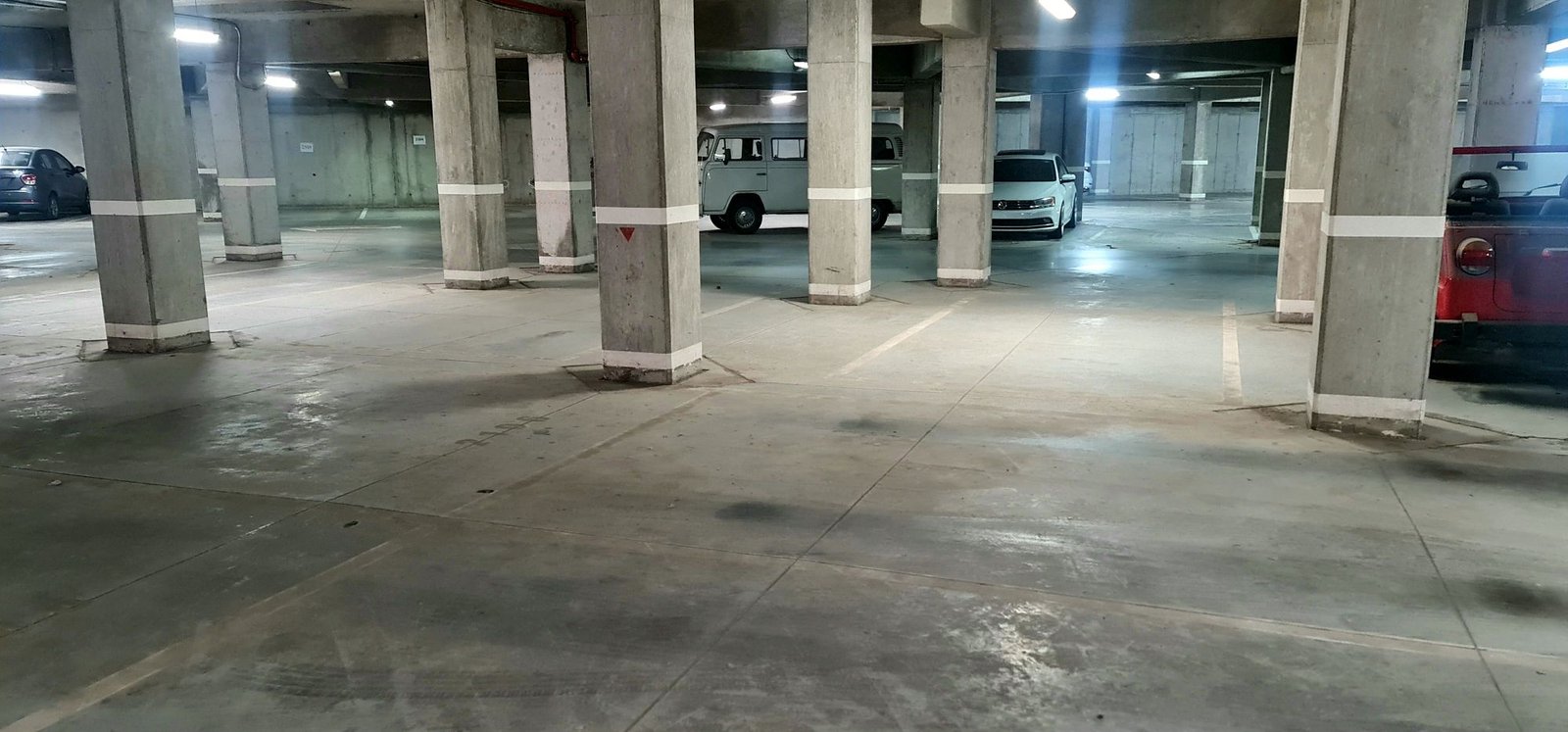 Aquí tienes una opción breve y directa: **Inmobiliaria en León, Guanajuato | Casas y propiedades en venta.**