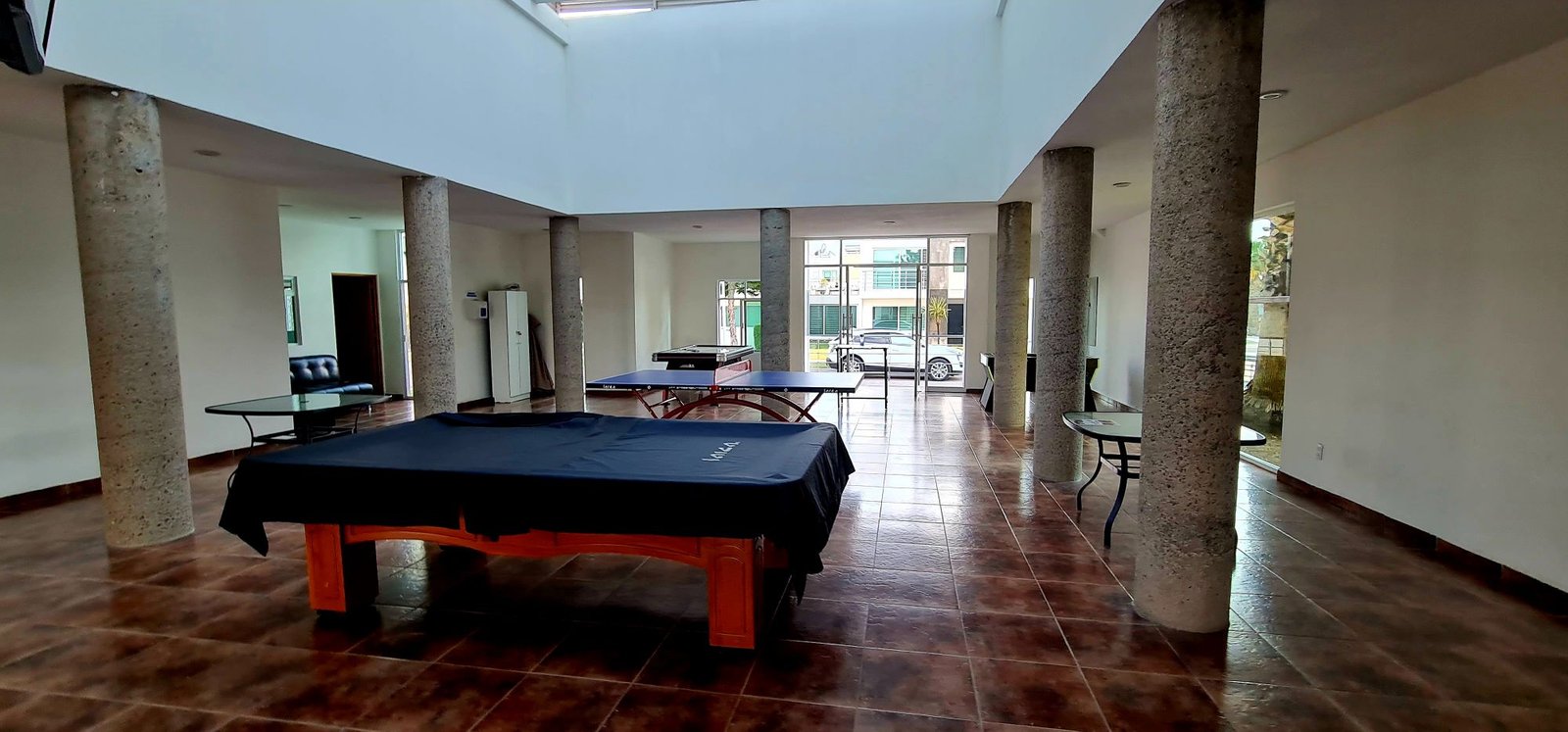 **Opción 1 (General):** Propiedad inmobiliaria en venta en León, Guanajuato. **Opción 2 (Si es una casa):** Casa en venta en León, Guanajuato. **Opción 3 (Si es un apartamento):** Apartamento en venta en León, Guanajuato.